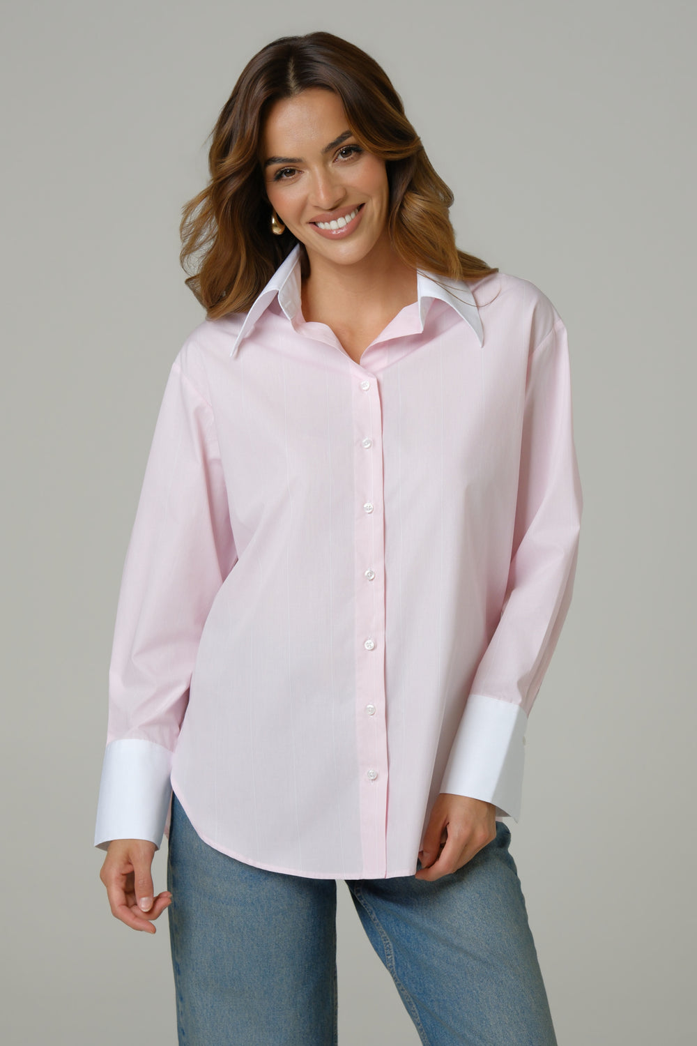 Ženska oversize košulja SA BELOM KRAGNOM I MANŽETNAMA roze