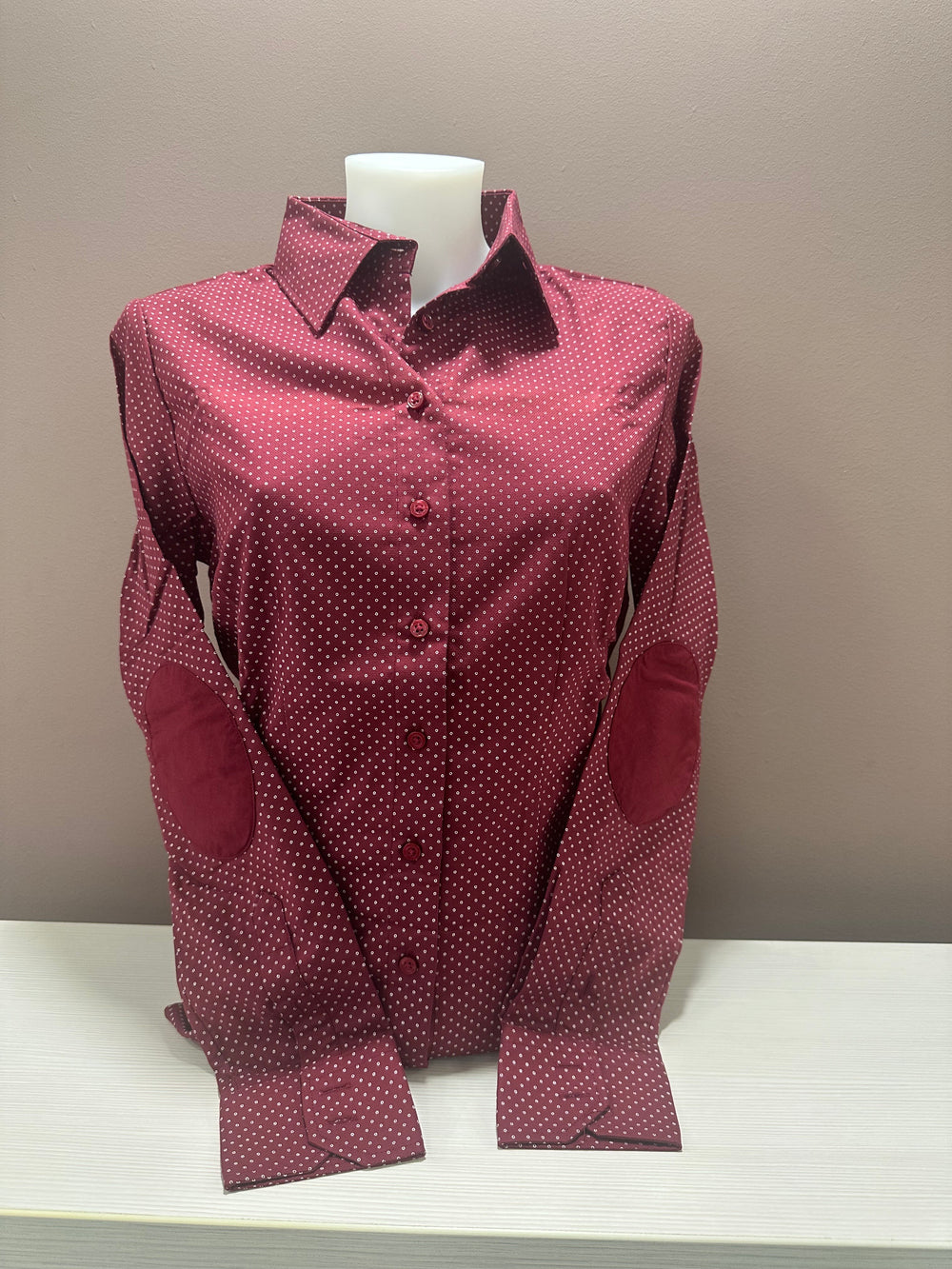 Ženska košulja sa zakrpom