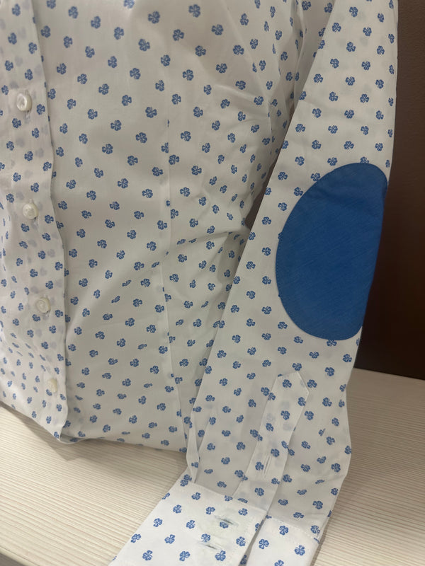 Ženska košulja sa zakrpom