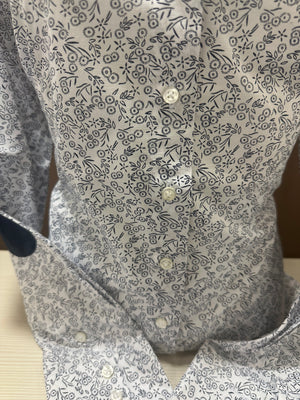 Ženska košulja sa zakrpom