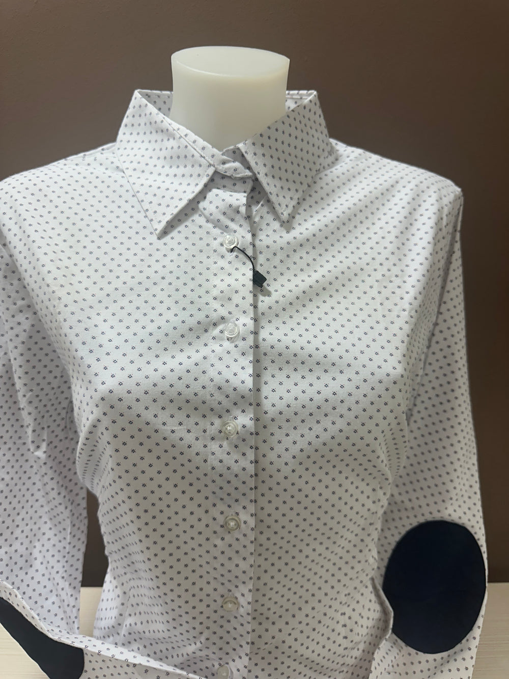 Ženska košulja sa zakrpom