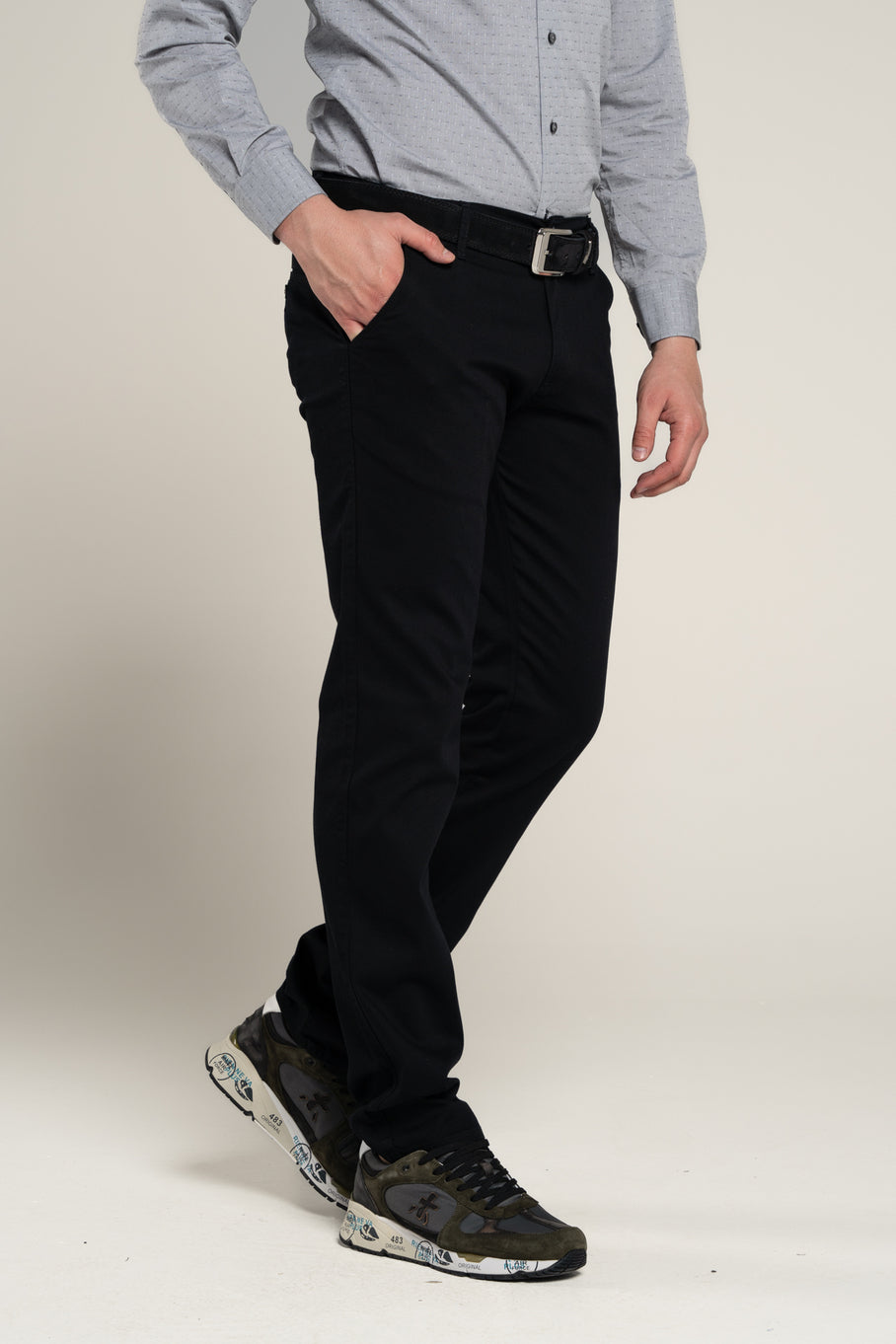 Crne muške pantalone classic