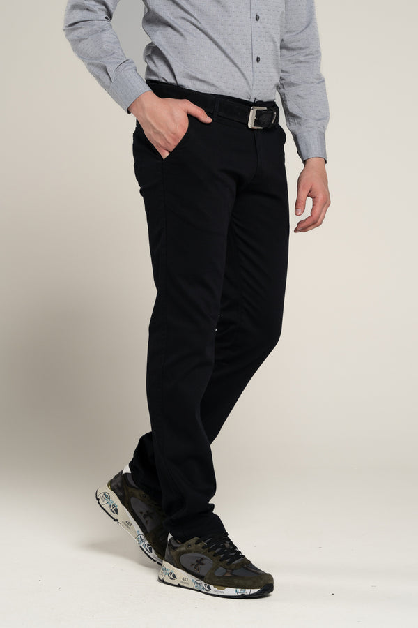 Crne muške pantalone classic